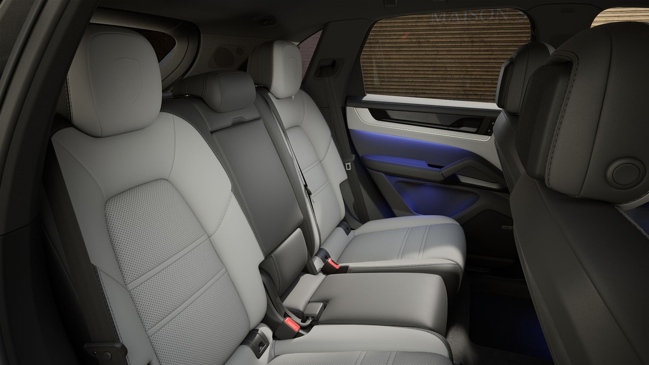 
								Porsche Cayenne full									