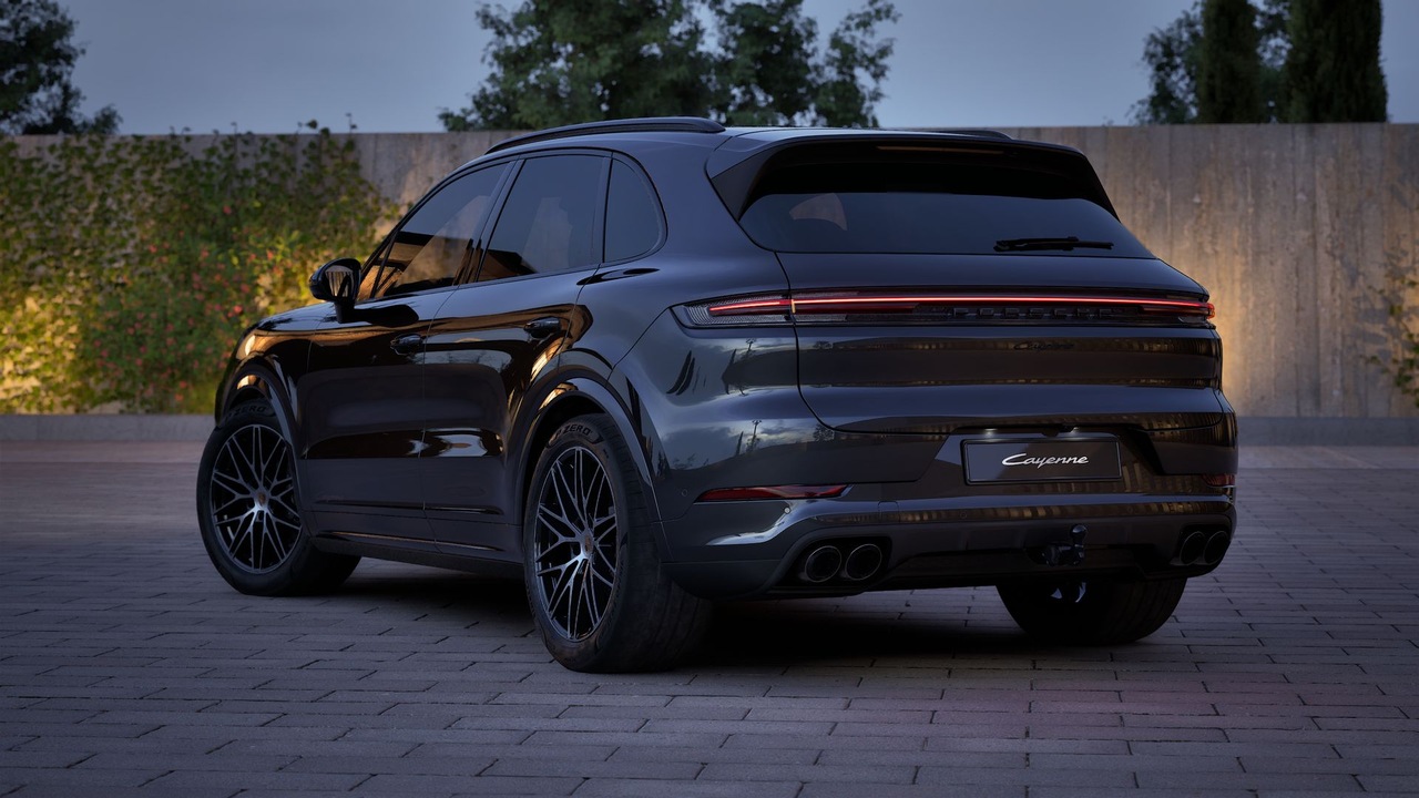 
								Porsche Cayenne full									