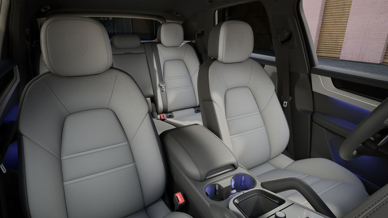 
								Porsche Cayenne full									